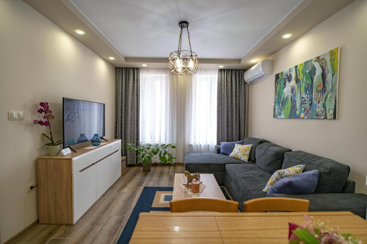 Marsy Apartment Sandanski Bagian luar foto